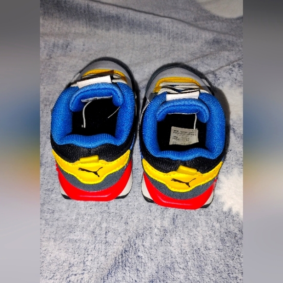 Toddler Sneakers - Picture 3 of 4